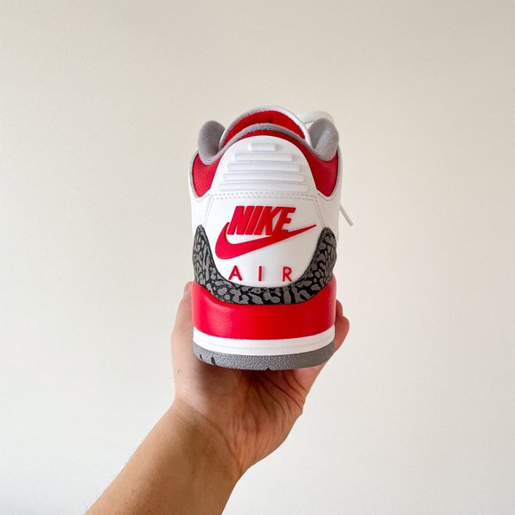 Jordan 3 Fire Red 2022 - Picture 10 of 16